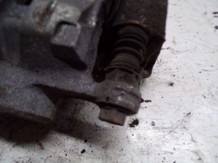 Subaru Forester Sh III Zacisk Hamulcowy Prawy Tył - Image 3