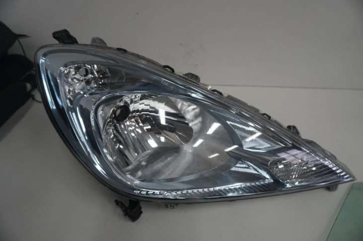 Honda Jazz III Lampa Prawa Przednia 217-1169r-Lemn1