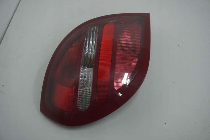 Nissan Almera N16 Lampa Lewa Tylna - Image 2