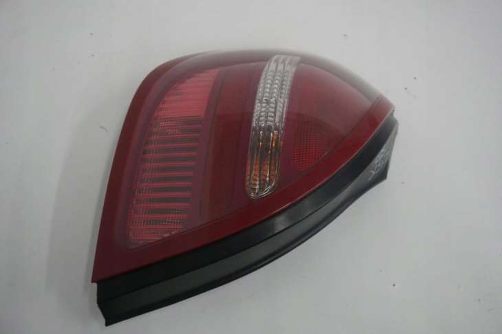 Nissan Almera N16 Lampa Lewa Tylna - Image 4