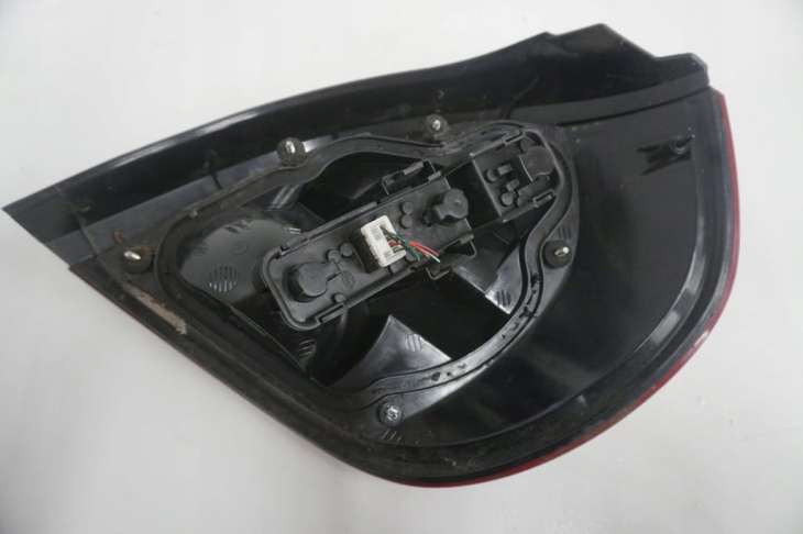 Nissan Almera N16 Lampa Lewa Tylna - Image 6