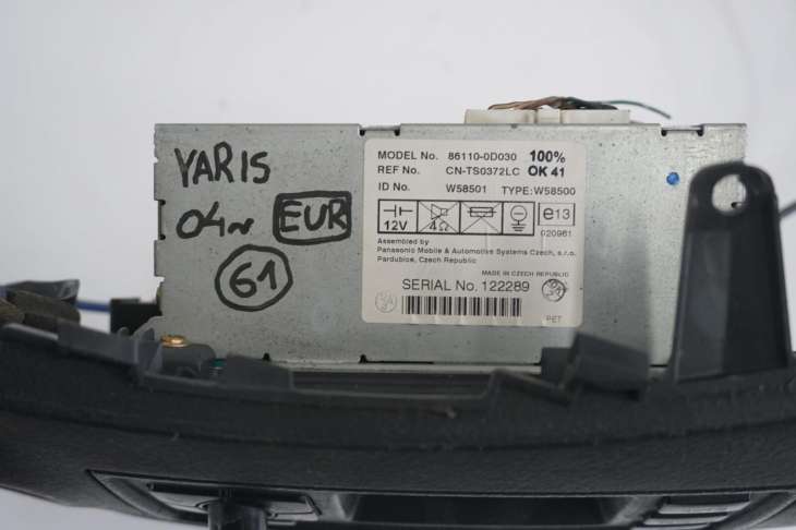 Toyota Yaris I Lift Wyswietlacz Panel Radia Nawigacja 86110-0d030 - Image 2