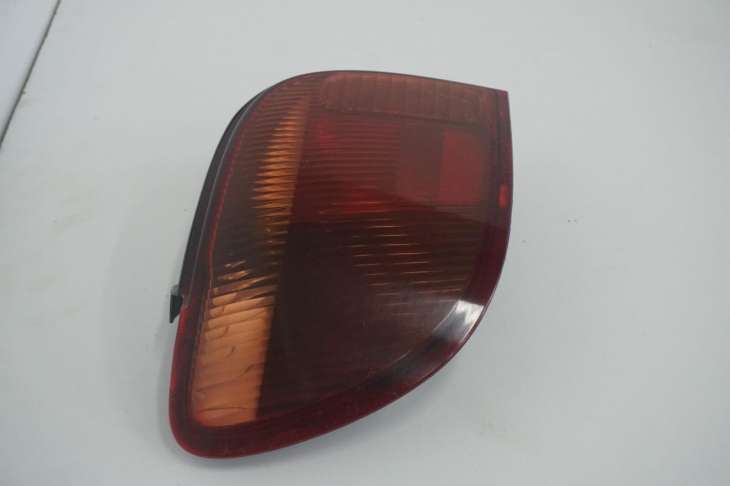 Toyota Yaris I Lift 03-06 Lampa Lewy Tył 52-053 - Image 2