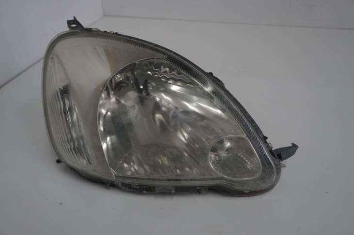 Toyota Yaris I Lift Lampa Prawa Przednia Europa 811300d080