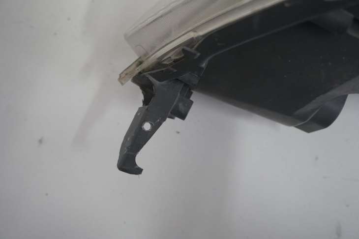 Toyota Yaris I Lift Lampa Prawa Przednia Europa 811300d080 - Image 9