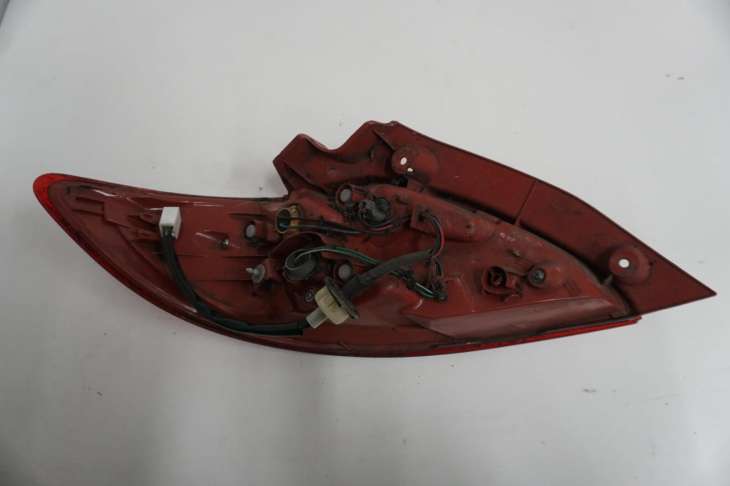 Mazda 2 II De Lampa Prawa Tylna D65151150 - Image 6