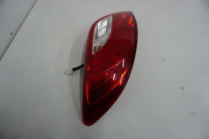 Mazda 2 II De Lampa Lewa Tylna D65151160 - Image 2