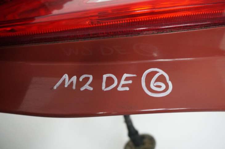 Mazda 2 II De Lampa Lewa Tylna D65151160 - Image 5