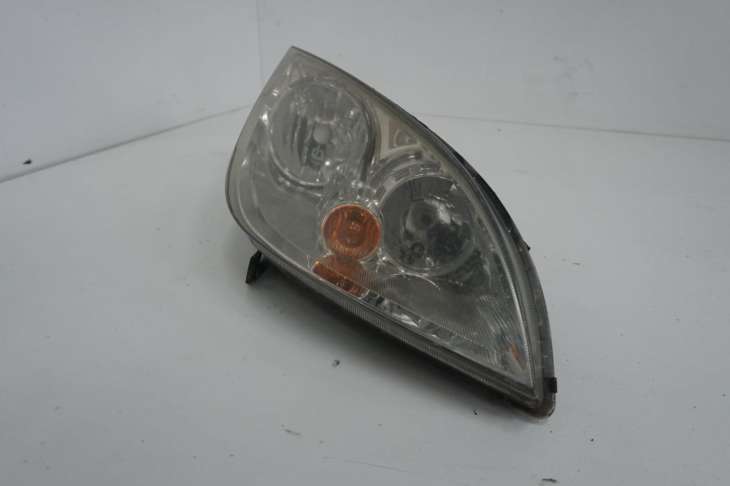 Mitsubishi Colt Lampa Przednia Prawa Europejska 0301208202 - Image 3