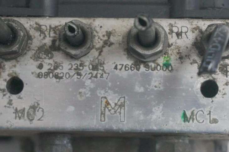 Nissan Note E11 Sterownik Abs 476609u000 - Image 4