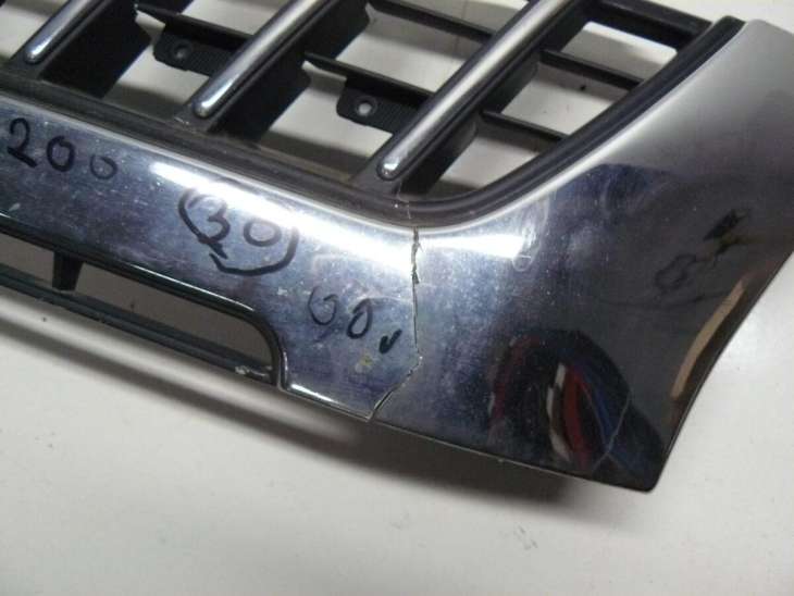 Mitsubishi L200 2.5d 2000r Grill Atrapa Uszkodzona - Image 2