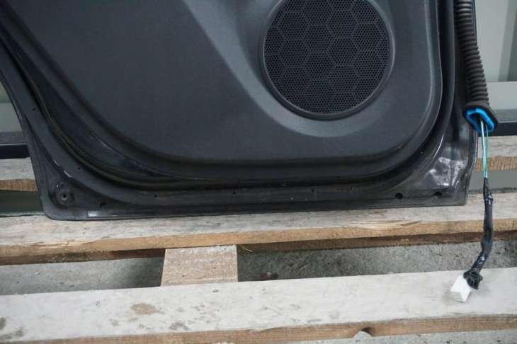 Suzuki Splash Drzwi Lewe Tylne Zce Czarne Szyba 2012rok 68004-51K00 - Image 13