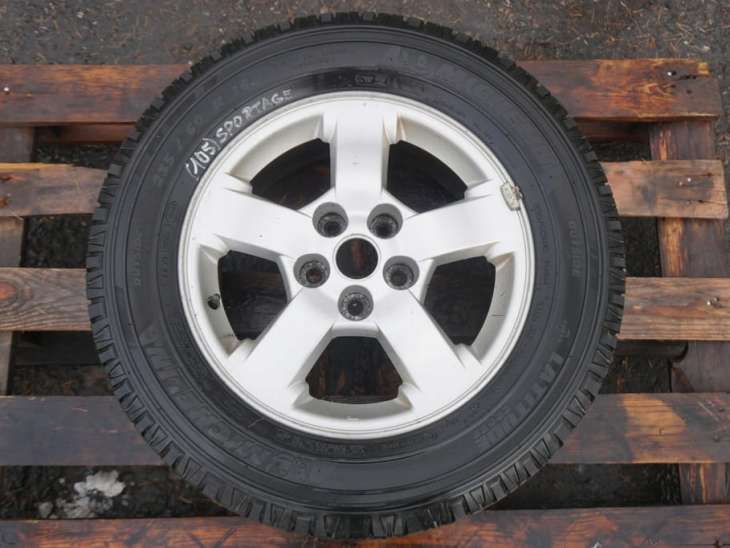 Kia Sportage II Felga 16 5x114.3 Et46 235/60r16 Nr.105