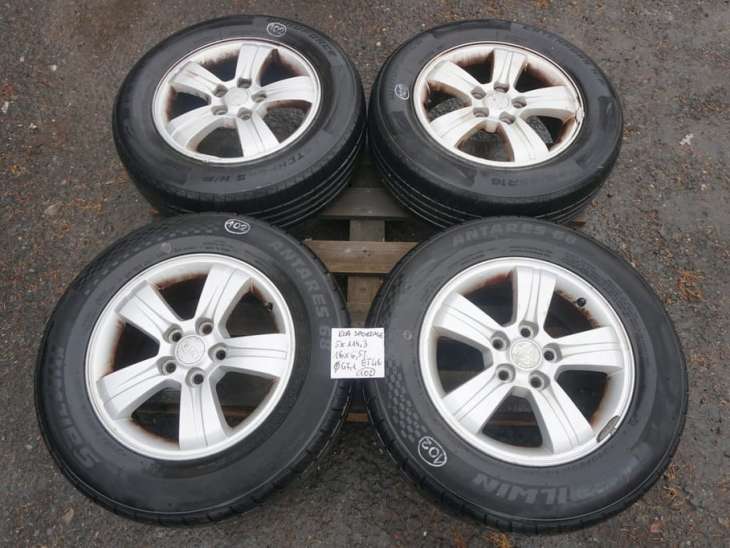 Kia Sportage II Felgi 16 5x114.3 Et46 215/65r16