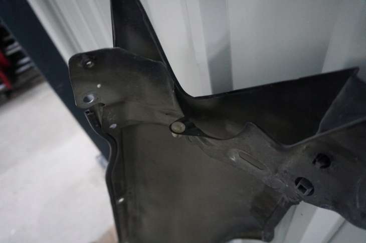 Subaru Legacy IV Błotnik Lewy Przedni 32j 2004-2006rok - Image 8