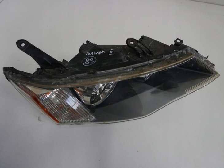 Mitsubishi Outlander II Lampa Prawa Przednia Uk Nr.83