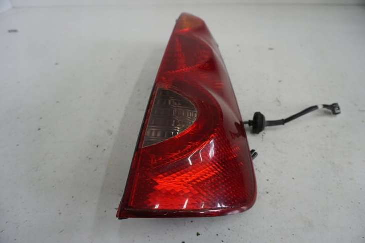 Nissan Note E11 Lampa tyln prawa 2007rok - Image 5
