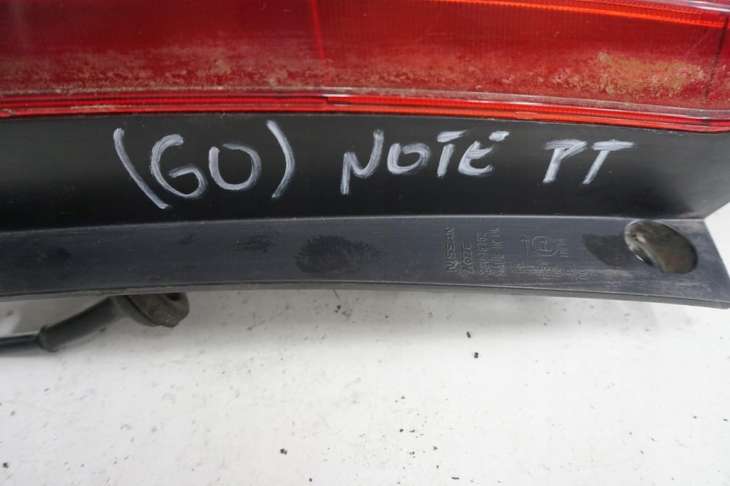 Nissan Note E11 Lampa tyln prawa 2007rok - Image 9