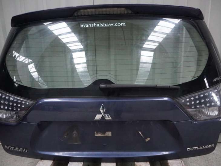 Mitsubishi Outlander II Klapa Bagażnika T65 Szyba Lampy