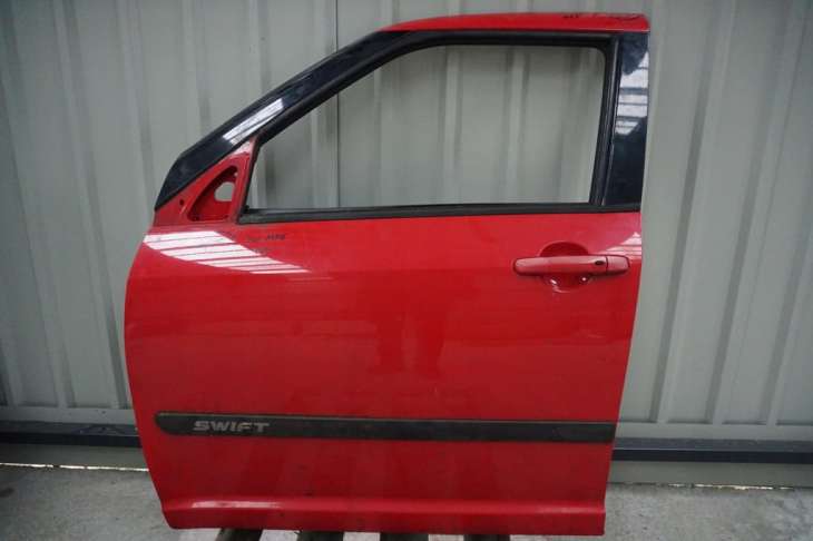 Suzuki Swift Mk6 III Drzwi Lewe Przednie Zcf Czerwone Szyba Nr.405