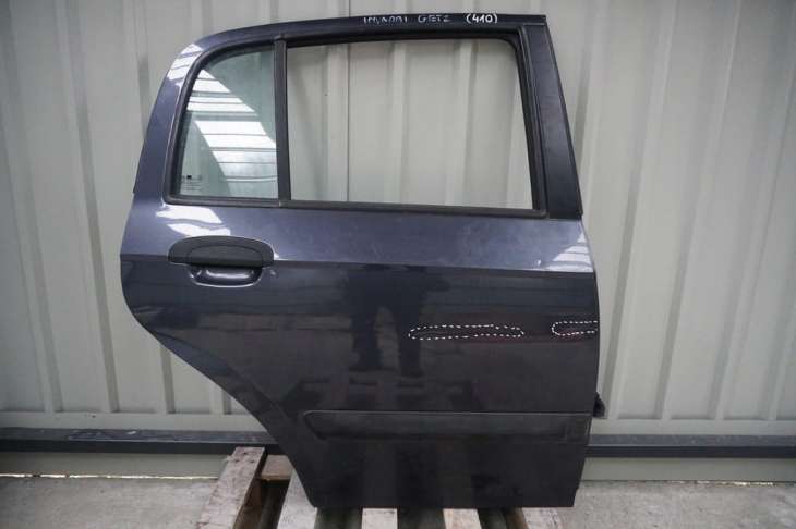 Hyundai Getz Drzwi Prawe Tylne Szare Szyba Nr.204