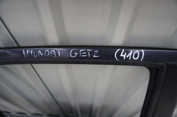 Hyundai Getz Drzwi Prawe Tylne Szare Szyba Nr.204 - Image 2