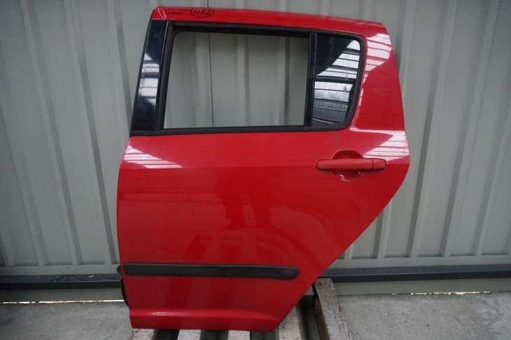Suzuki Swift Mk6 III Drzwi Lewe Tylne Zcf Czerwone Szyba Nr.412