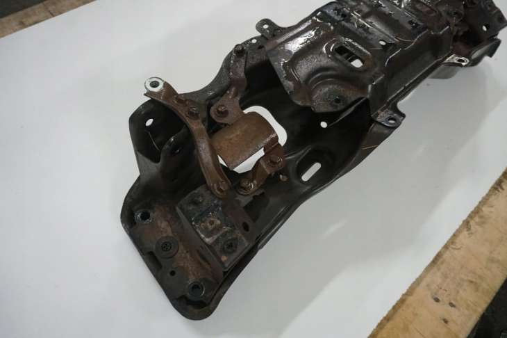 Subaru Forester IV Sj 2.0xt Belka Zawieszenia Przedniego Sanki Kołyska - Image 6