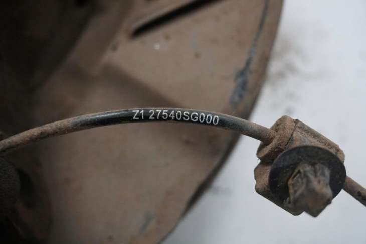 Subaru Forester IV Sj 2.0xt Zwrotnica Prawa Przednia Czujnik Abs 27540sg000 - Image 3