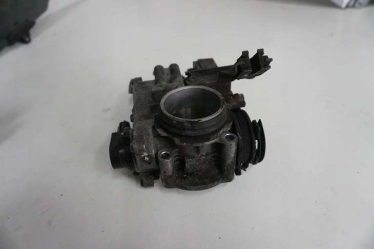 Lexus Is200 Przepustnica 22030-70021 197950-0290 89452-53010 - Image 3
