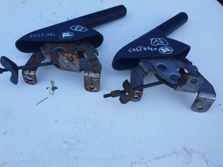 Mitsubishi Colt Z30 Dźwignia Hamulca Ręcznego Przycisk - Image 2