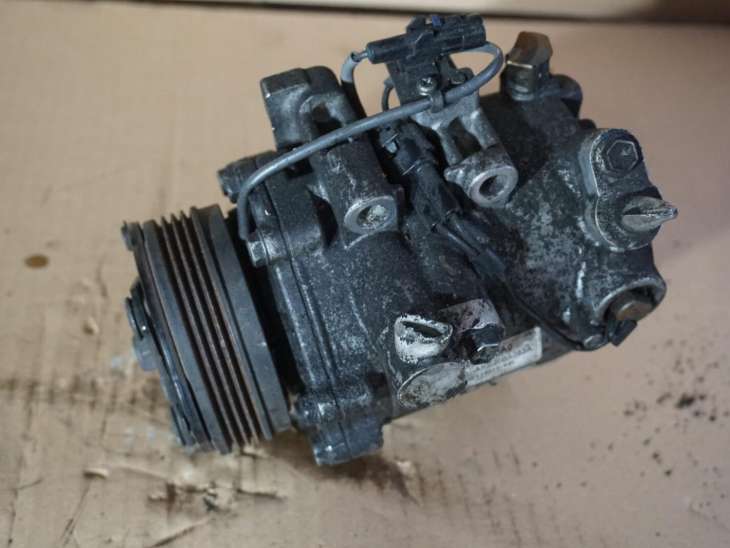 Suzuki Swift Mk6 III Sprężarka Kompresor Klimatyzacji 95200-62ja0 Nr.74