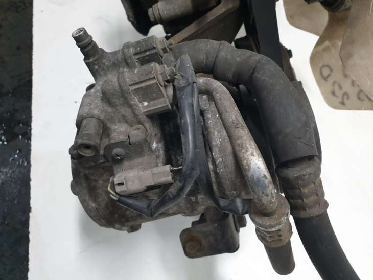 Toyota PreVIa I Estima 1998r 2.2 Diesel Kompresor Sprezarka Klimatyzacji 447200-3524 - Image 2