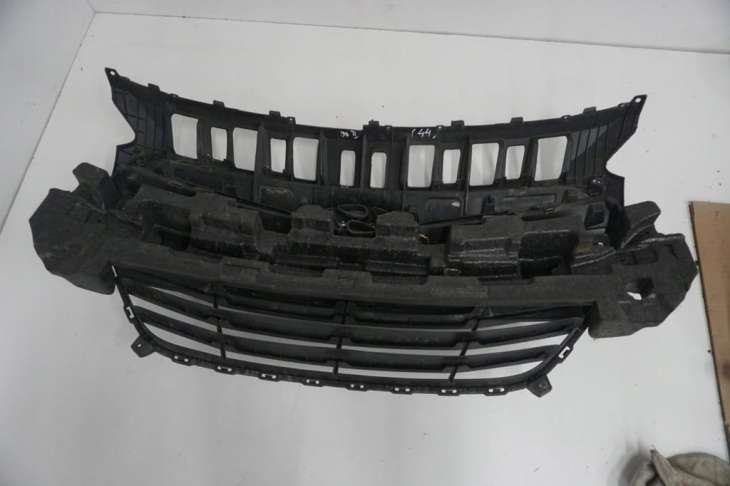 Hyundai I30 II Gd Atrapa Grill Pae Styropian 86520-A6000 86352-A6000 - Image 3