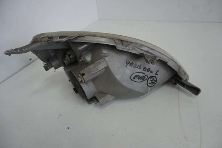 Toyota Yaris I Lampa Lewa Przednia Europa - Image 4