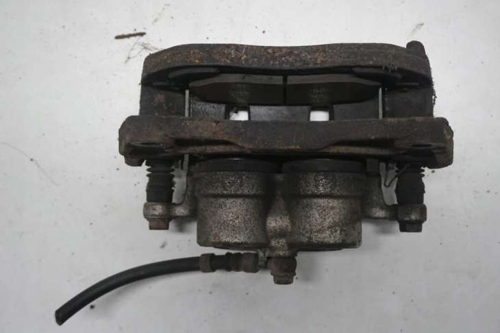 Subaru Tribeca B9 Zacisk Hamulcowy Jarzmo 2007rok - Image 10