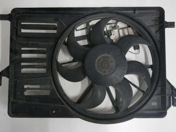 Mazda 3 Bl Wentylator Chłodnicy 1137328505 3137228044 8v61-8c607-Cc