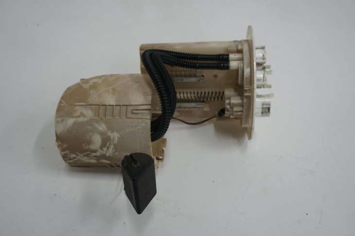 Toyota Auris Pompa Paliwa 77010-12370 - Image 3