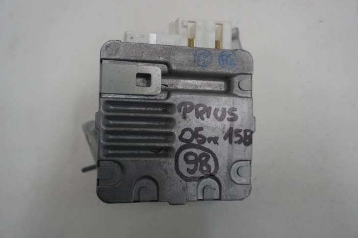 Toyota Prius Moduł Napięcia 2004-2008 Rok 89650-47090 K69/321 - Image 2