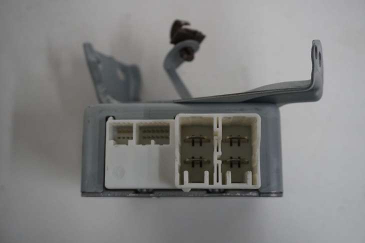 Toyota Prius Moduł Napięcia 2004-2008 Rok 89650-47090 K69/321 - Image 4