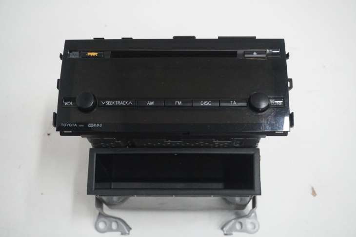 Toyota Prius II Radioodtwarzacz 86120-47110