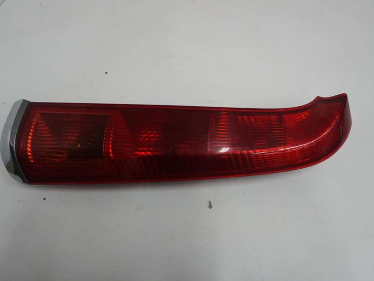 Honda Stream I Lampa Tylna Prawa 2001rok