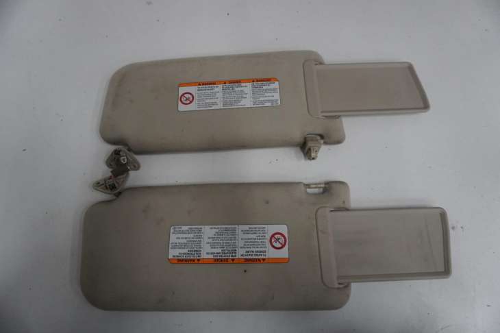 Mitsubishi Pajero III 2004R Osłony Przeciwsłoneczne MN123517YA ; MN123518YA - Image 2