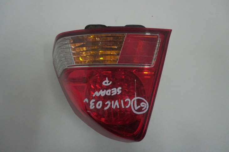 Honda CIVIc VII 2003r Sedan Lampa Prawa Tylna Tył Nr 61 - Image 3