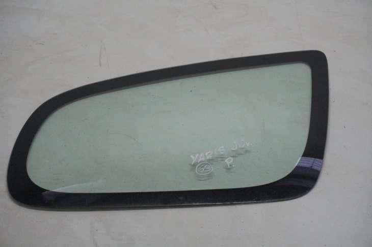 Toyota Yaris I 2000 Rok Szyba Karoseryjna Prawa Tył 3d Nr63