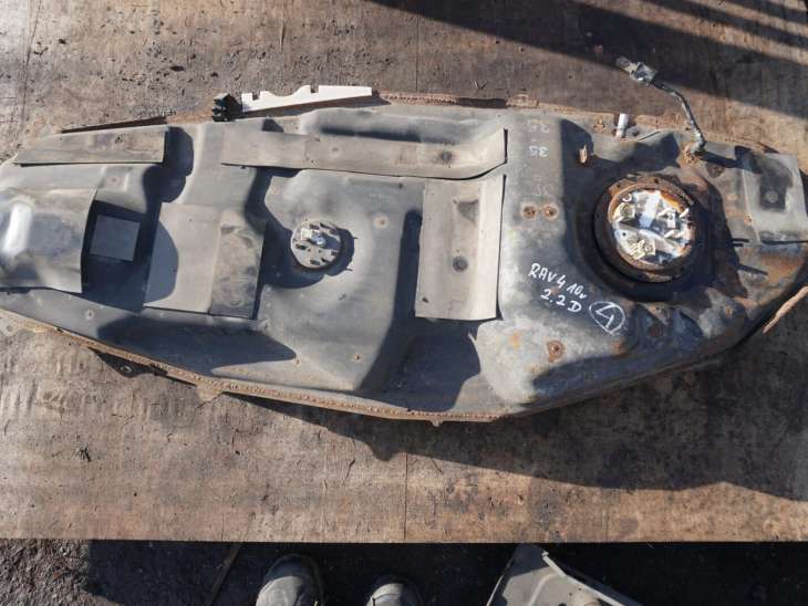 Toyota Rav III 2006-2013r 2.2 Diesel Zbiornik Paliwa 7700142163 ; 7701042040