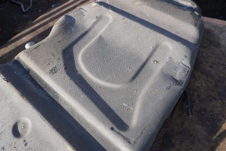 Toyota Rav III 2006-2013r 2.2 Diesel Zbiornik Paliwa 7700142163 ; 7701042040 - Image 6