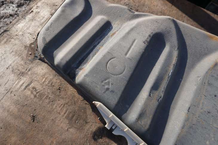 Toyota Rav III 2006-2013r 2.2 Diesel Zbiornik Paliwa 7700142163 ; 7701042040 - Image 7