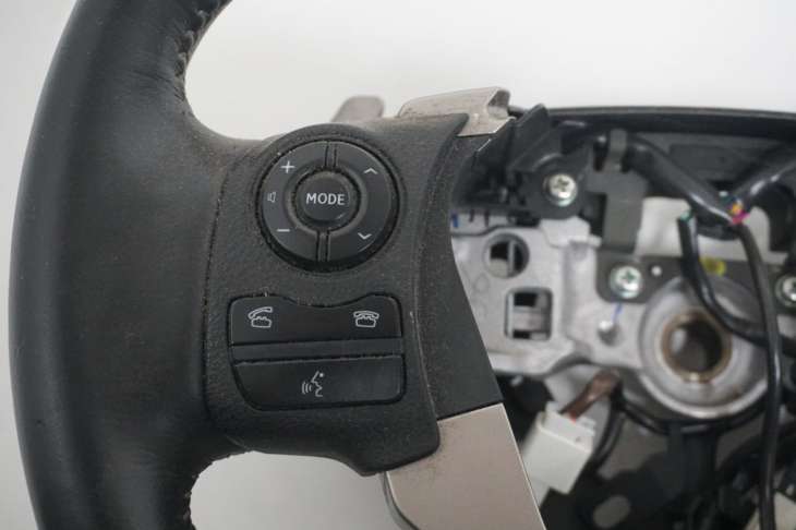 Lexus Is300h 013-016 Kierownica Multifunkcyjna - obrazek 2