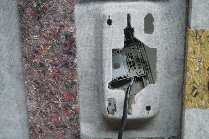 Toyota Prius 2005r Podsufitka - Image 11